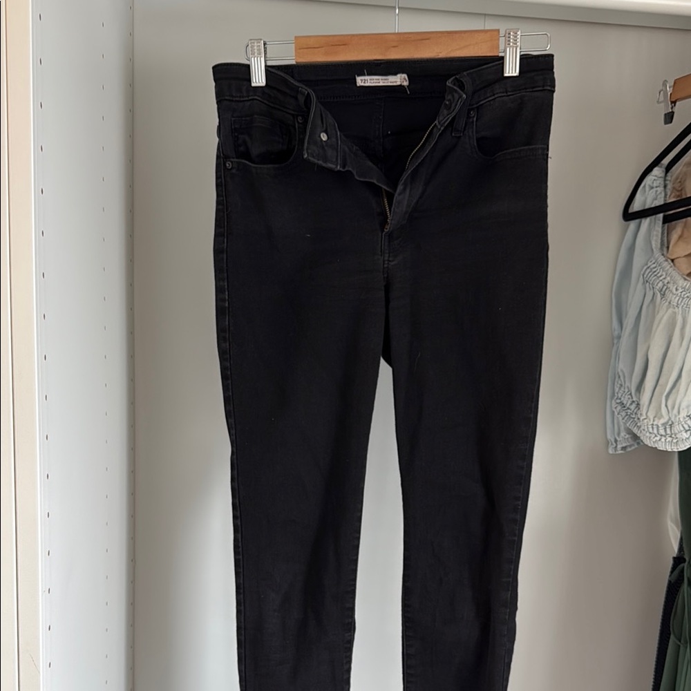 Levi's Black Skinny Jeans Sleek Modern Fit